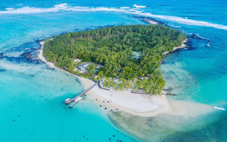 Day on the Ile des deux Cocos